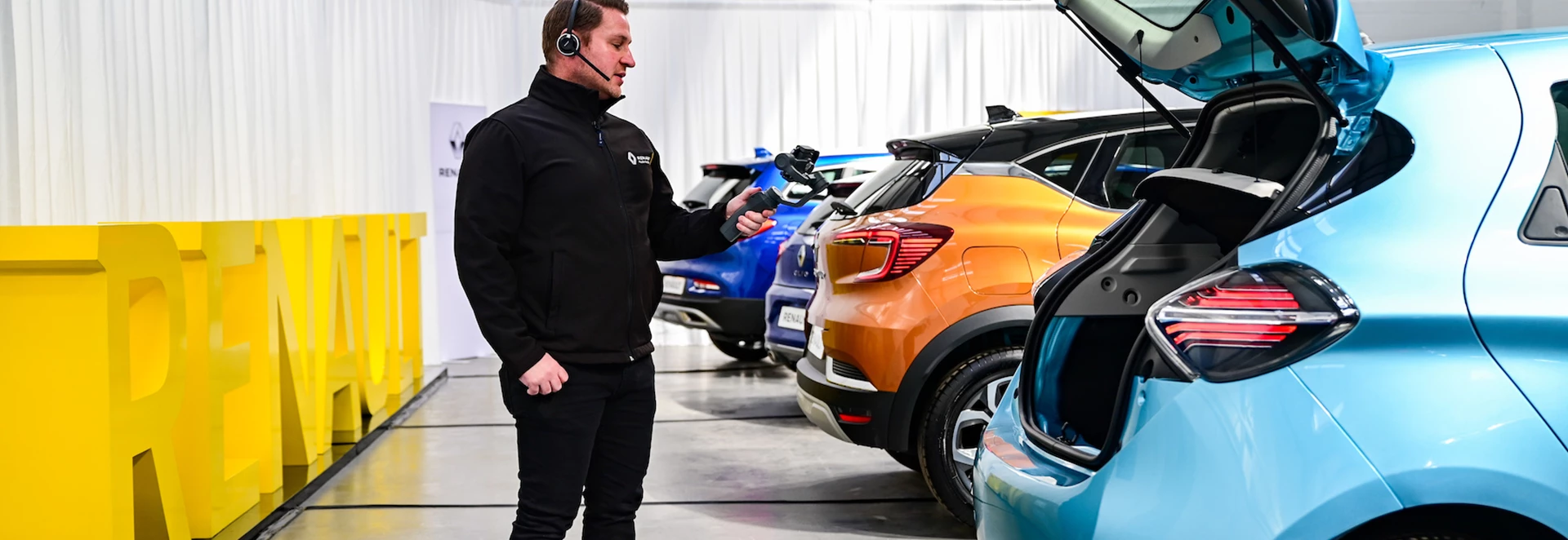 Renault and Dacia announce new ‘Virtual Showroom’ 